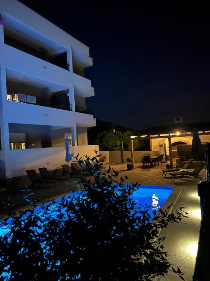 Villa Apartment Aa 2 Trogir Buitenkant foto