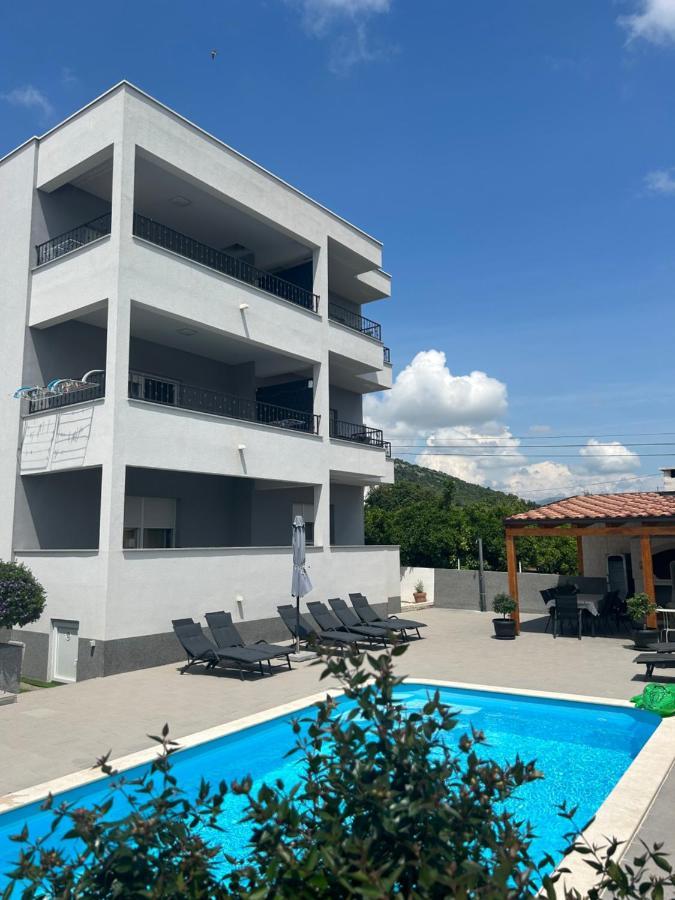 Villa Apartment Aa 2 Trogir Buitenkant foto