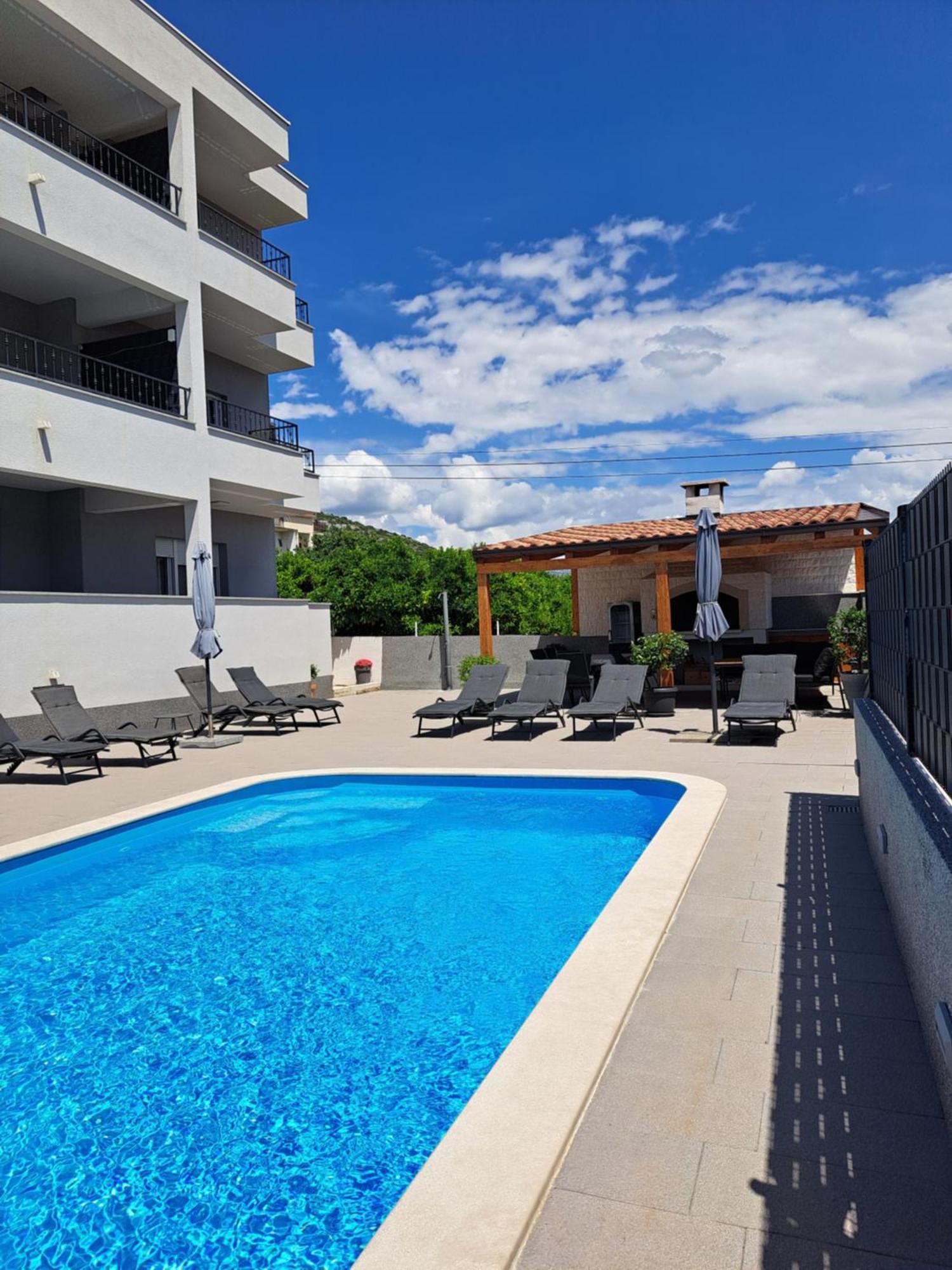 Villa Apartment Aa 2 Trogir Buitenkant foto