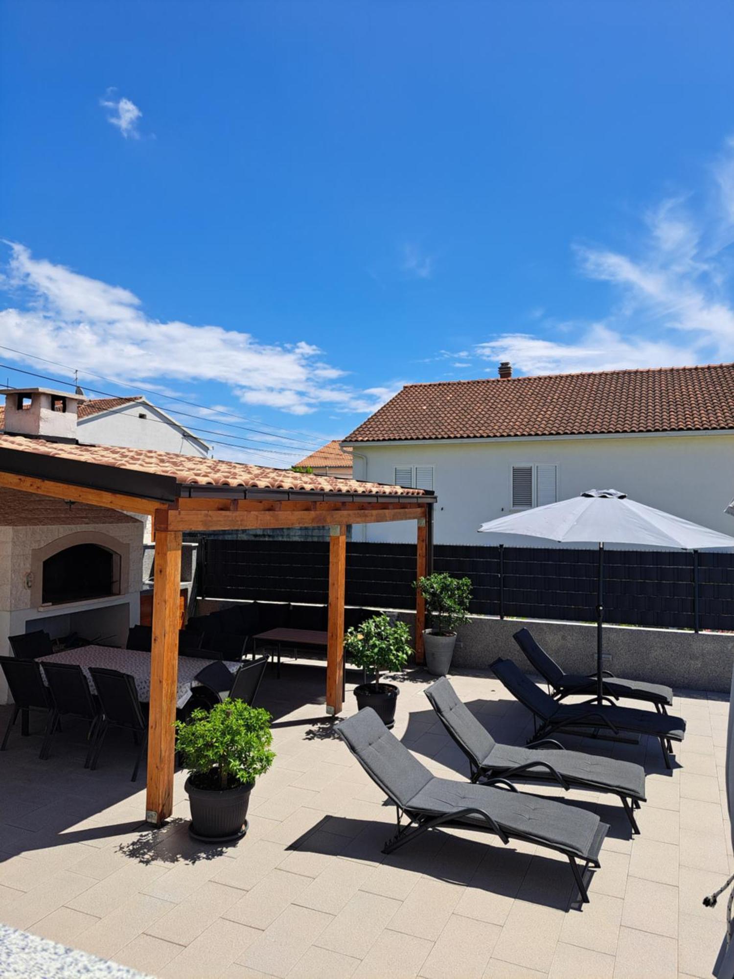 Villa Apartment Aa 2 Trogir Buitenkant foto