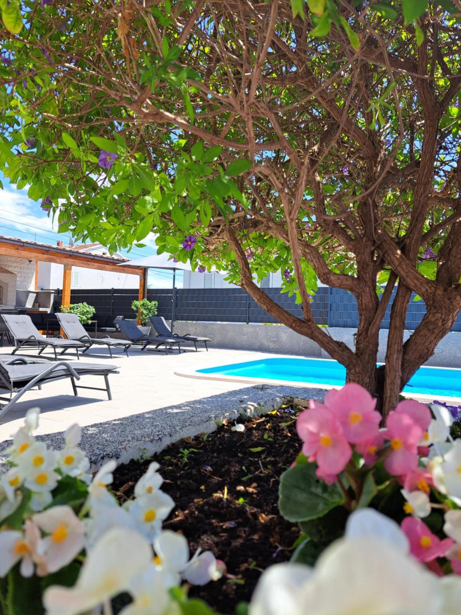 Villa Apartment Aa 2 Trogir Buitenkant foto