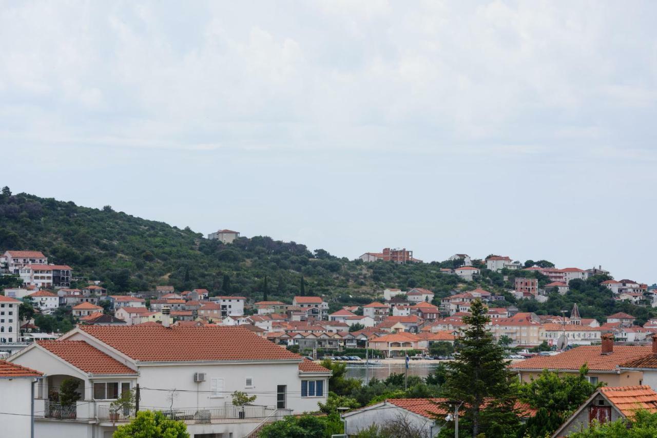 Villa Apartment Aa 2 Trogir Buitenkant foto