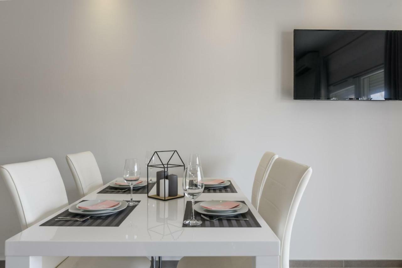 Villa Apartment Aa 2 Trogir Buitenkant foto